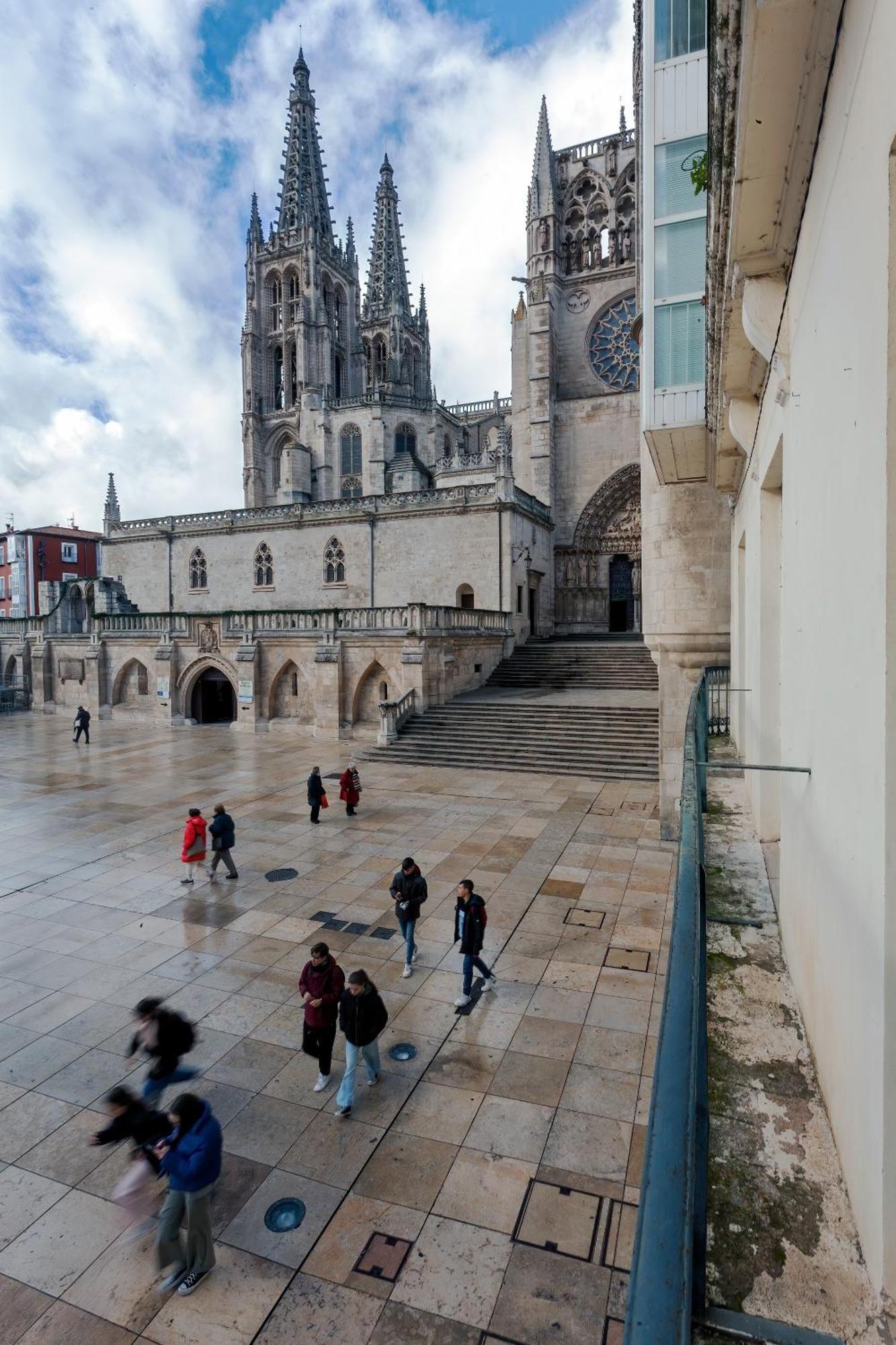 Cinco Balcones A La Catedral By Unique Rooms บูร์โกส ภายนอก รูปภาพ